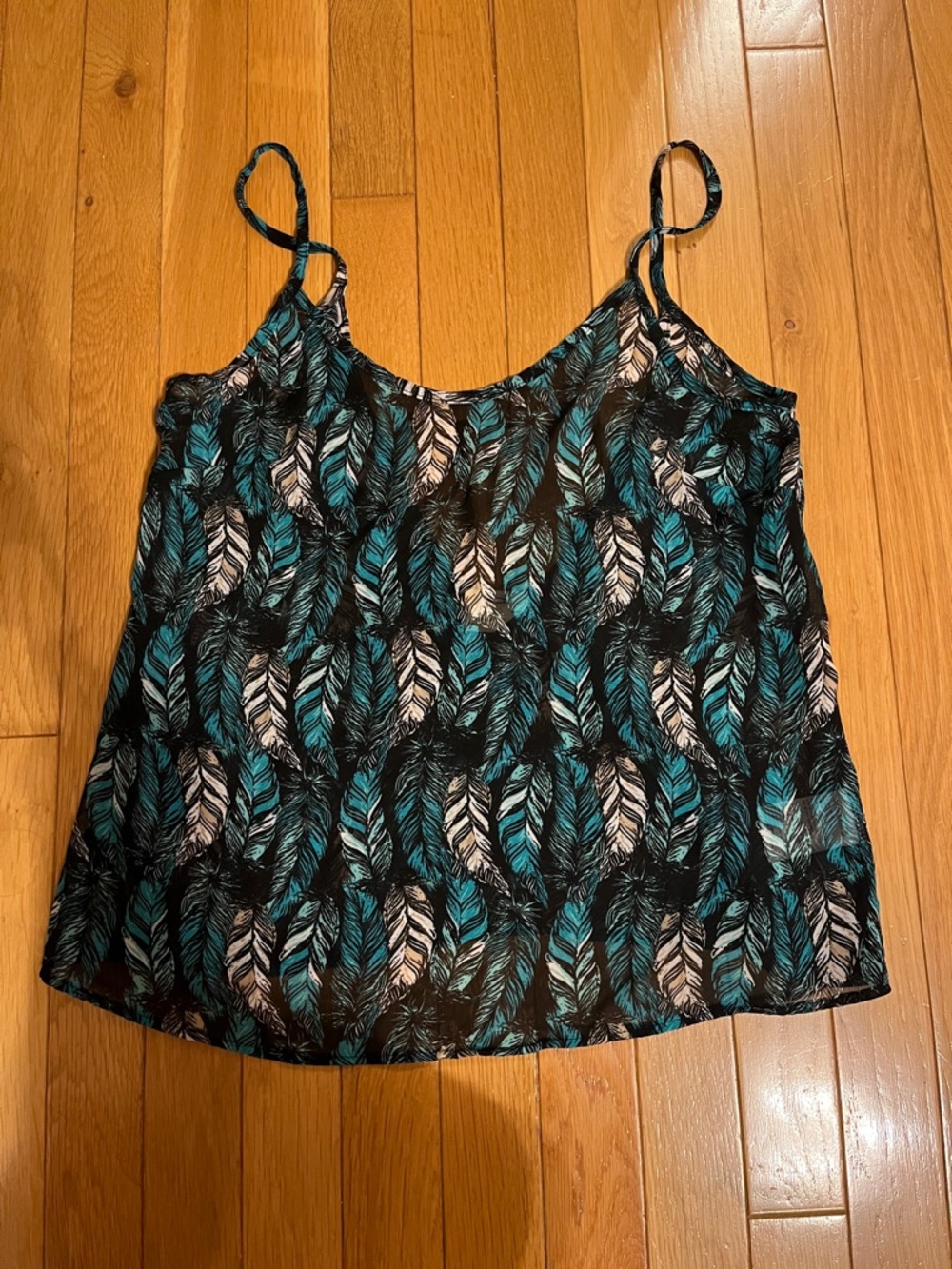 Feather print flowy top